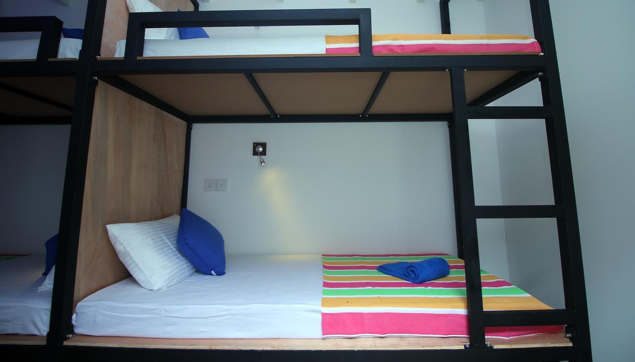Backpack Beach Hostel & Reggae Bar Boossa ภายนอก รูปภาพ